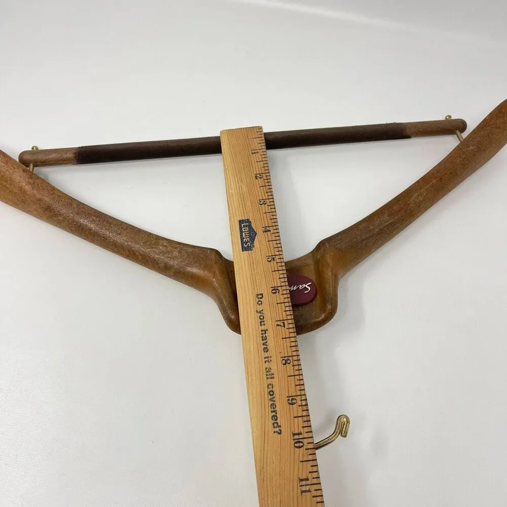Samuelsohn Suit Coat Hanger Heavy Duty Composite Wood Lot of 4 Hangers Clothing
